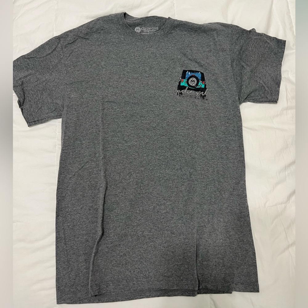 Girlie Girl Original jeep t shirt size medium